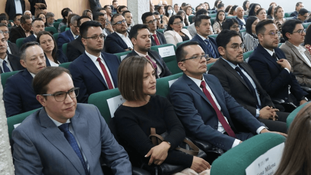 imagen noticia Los 55 doctores, 14 magísteres y una especialista que tomaron posesión en la planta docente de la UPTC